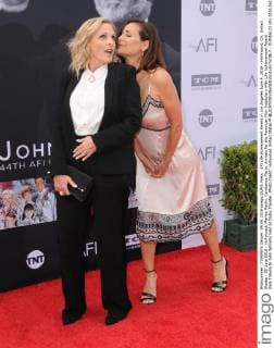 AFI Life Achievement Award in Los Angeles June 9, 2016 - Hollywood, CA, United States - 09 June 2016 - Hollywood. Marlee Matlin, Constance Marie. Arrivals for the American Film Institute s 44th Life Achievement Award Gala Tribute to John Williams held at Dolby Theater. Photo Credit: Hollywood United States - ZUMAa123
