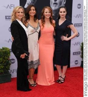 AFI Life Achievement Award in Los Angeles June 9, 2016 - Hollywood, CA, United States - 09 June 2016 - Hollywood. Marlee Matlin, Constance Marie, Katie Leclerc, Vanessa Marano. Arrivals for the American Film Institute s 44th Life Achievement Award Gala Tribute to John Williams held at Dolby Theater. Photo Credit: Hollywood United States - ZUMAa123