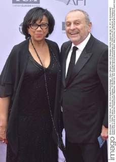 Cheryl Boone Isaacs mit Ehemann Stanley Isaacs bei der 44. AFI Life Achievement Award Gala im Dolby Theatre, Hollywood. Los Angeles, 09.06.2016 Foto:xD.xStarbuckx xFuturexImage