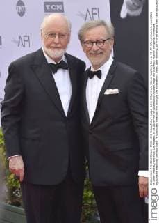 John Williams und Steven Spielberg bei der 44. AFI Life Achievement Award Gala im Dolby Theatre, Hollywood. Los Angeles, 09.06.2016 Foto:xD.xStarbuckx xFuturexImage