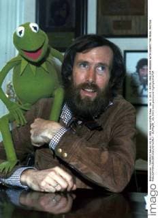 Jan. 1, 2011 - R9701.1981.JIM HENSON WITH KERMIT THE FROG. PHOTOS - ZUMAg49_