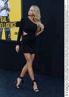 Model Charlotte McKinney attends the premiere of the motion picture comedy Central Intelligence at the Regency Village Theatre in the Westwood section of Los Angeles on June 10, 2016. Storyline: After he reunites with an old pal through Facebook, a mild-mannered accountant is lured into the world of international espionage.  LAP2016061008 JIMxRUYMEN