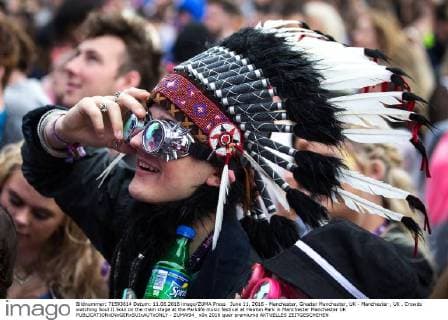 June 11, 2016 - Manchester, Greater Manchester, UK - Manchester , UK . Crowds watching Soul II Soul on the main stage at the Parklife music festival at Heaton Park in Manchester Manchester UK  - ZUMAl94_