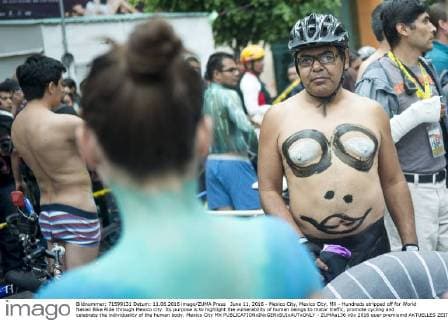 June 11, 2016 - Mexico City, Mexico City, MX - Hundreds stripped off for World Naked Bike Ride through Mexico city. Its purpose is to highlight the vulnerability of human beings to motor traffic, promote cycling and celebrate the individuality of the human body. Mexico City MX - ZUMAa136