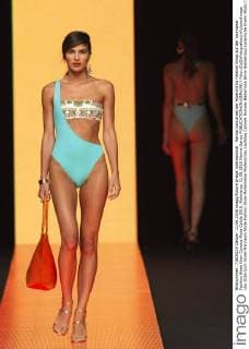 Marina Garcia bei der Hipertrofico Fashion Show auf der Swimwear Fashion Week Gran Canaria Moda Calida 2016. Meloneras, 11.06.2016 Marina Garcia  Foto:xDyDxFotografosx xFuturexImage