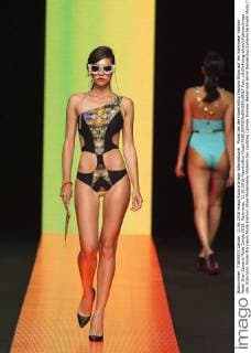 Model bei der Hipertrofico Fashion Show auf der Swimwear Fashion Week Gran Canaria Moda Calida 2016. Meloneras, 11.06.2016 Hipertrofico Model  Foto:xDyDxFotografosx xFuturexImage