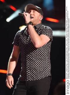 June 11, 2016 - Nashville, Tennessee, United States - 11 June 2016 - Nashville, Tennessee - Cole Swindell. 2016 CMA Music Festival Nightly Concert held at Nissan Stadium. Photo Credit: Laura Farr AdMedia Nashville United States - ZUMAa123