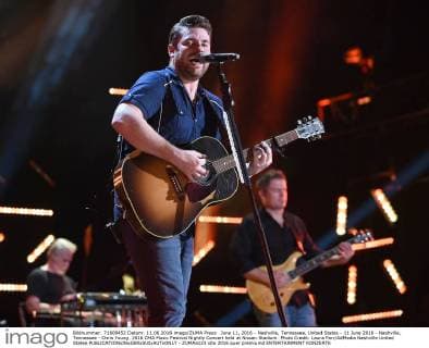 June 11, 2016 - Nashville, Tennessee, United States - 11 June 2016 - Nashville, Tennessee - Chris Young. 2016 CMA Music Festival Nightly Concert held at Nissan Stadium. Photo Credit: Laura Farr AdMedia Nashville United States - ZUMAa123