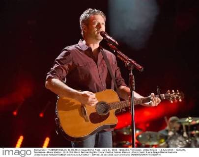 June 11, 2016 - Nashville, Tennessee, United States - 11 June 2016 - Nashville, Tennessee - Blake Shelton. 2016 CMA Music Festival Nightly Concert held at Nissan Stadium. Photo Credit: Laura Farr AdMedia Nashville United States - ZUMAa123