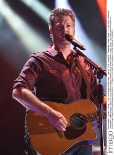 June 11, 2016 - Nashville, Tennessee, United States - 11 June 2016 - Nashville, Tennessee - Blake Shelton. 2016 CMA Music Festival Nightly Concert held at Nissan Stadium. Photo Credit: Laura Farr AdMedia Nashville United States - ZUMAa123