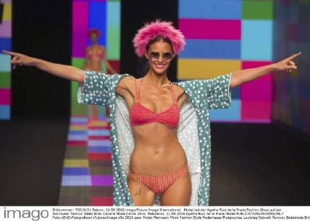 Model bei der Agatha Ruiz de la Prada Fashion Show auf der Swimwear Fashion Week Gran Canaria Moda Calida 2016. Meloneras, 11.06.2016 Agatha Ruiz de la Prada Model  Foto:xDyDxFotografosx xFuturexImage