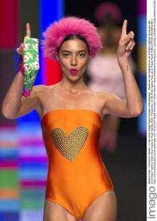 Model bei der Agatha Ruiz de la Prada Fashion Show auf der Swimwear Fashion Week Gran Canaria Moda Calida 2016. Meloneras, 11.06.2016 Agatha Ruiz de la Prada Model  Foto:xDyDxFotografosx xFuturexImage