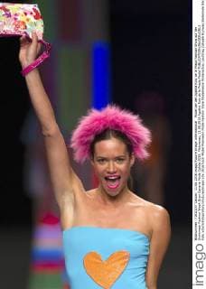 Model bei der Agatha Ruiz de la Prada Fashion Show auf der Swimwear Fashion Week Gran Canaria Moda Calida 2016. Meloneras, 11.06.2016 Agatha Ruiz de la Prada Model  Foto:xDyDxFotografosx xFuturexImage