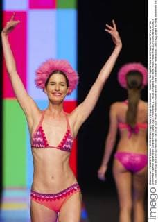 Model bei der Agatha Ruiz de la Prada Fashion Show auf der Swimwear Fashion Week Gran Canaria Moda Calida 2016. Meloneras, 11.06.2016 Agatha Ruiz de la Prada Model  Foto:xDyDxFotografosx xFuturexImage