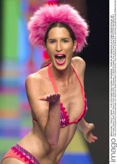 Model bei der Agatha Ruiz de la Prada Fashion Show auf der Swimwear Fashion Week Gran Canaria Moda Calida 2016. Meloneras, 11.06.2016 Agatha Ruiz de la Prada Model  Foto:xDyDxFotografosx xFuturexImage