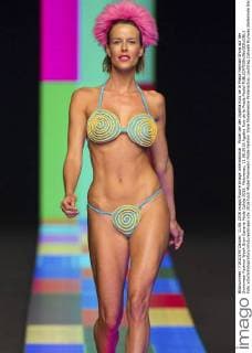 Model bei der Agatha Ruiz de la Prada Fashion Show auf der Swimwear Fashion Week Gran Canaria Moda Calida 2016. Meloneras, 11.06.2016 Agatha Ruiz de la Prada Model  Foto:xDyDxFotografosx xFuturexImage