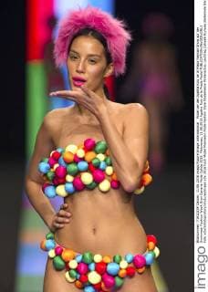 Model bei der Agatha Ruiz de la Prada Fashion Show auf der Swimwear Fashion Week Gran Canaria Moda Calida 2016. Meloneras, 11.06.2016 Agatha Ruiz de la Prada Model  Foto:xDyDxFotografosx xFuturexImage