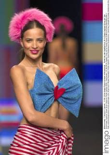 Model bei der Agatha Ruiz de la Prada Fashion Show auf der Swimwear Fashion Week Gran Canaria Moda Calida 2016. Meloneras, 11.06.2016 Agatha Ruiz de la Prada Model  Foto:xDyDxFotografosx xFuturexImage