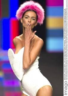Model bei der Agatha Ruiz de la Prada Fashion Show auf der Swimwear Fashion Week Gran Canaria Moda Calida 2016. Meloneras, 11.06.2016 Agatha Ruiz de la Prada Model  Foto:xDyDxFotografosx xFuturexImage
