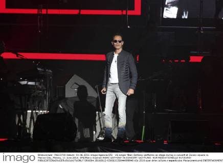 US singer Marc Anthony performs on stage during a concert at Zocalo square in Mexico City, Mexico, 11 June 2016. EFE Mario Guzman MARC ANTHONY IN CONCERT !ACHTUNG: NUR REDAKTIONELLE NUTZUNG!  GRA004 20160612-636013330044699946