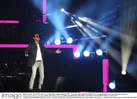 US singer Marc Anthony performs on stage during a concert at Zocalo square in Mexico City, Mexico, 11 June 2016. EFE Mario Guzman MARC ANTHONY IN CONCERT !ACHTUNG: NUR REDAKTIONELLE NUTZUNG!  GRA004 20160612-636013330088846531
