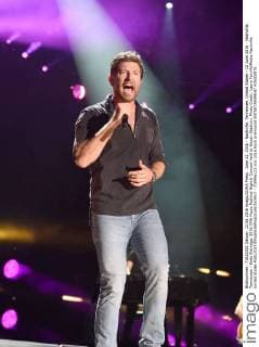 June 12, 2016 - Nashville, Tennessee, United States - 12 June 2016 - Nashville, Tennessee - Brett Eldredge. 2016 CMA Music Festival Nightly Concert held at Nissan Stadium. Photo Credit: Laura Farr AdMedia Nashville United States - ZUMAa123