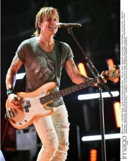 June 12, 2016 - Nashville, Tennessee, United States - 12 June 2016 - Nashville, Tennessee - Keith Urban. 2016 CMA Music Festival Nightly Concert held at Nissan Stadium. Photo Credit: Laura Farr AdMedia Nashville United States - ZUMAa123