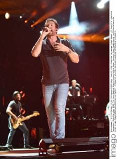 June 12, 2016 - Nashville, Tennessee, United States - 12 June 2016 - Nashville, Tennessee - Brett Eldredge. 2016 CMA Music Festival Nightly Concert held at Nissan Stadium. Photo Credit: Laura Farr AdMedia Nashville United States - ZUMAa123