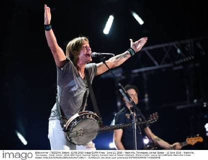 June 12, 2016 - Nashville, Tennessee, United States - 12 June 2016 - Nashville, Tennessee - Keith Urban. 2016 CMA Music Festival Nightly Concert held at Nissan Stadium. Photo Credit: Laura Farr AdMedia Nashville United States - ZUMAa123