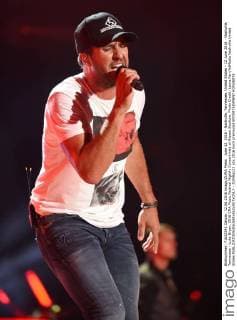 June 12, 2016 - Nashville, Tennessee, United States - 12 June 2016 - Nashville, Tennessee - Luke Bryan. 2016 CMA Music Festival Nightly Concert held at Nissan Stadium. Photo Credit: Laura Farr AdMedia Nashville United States - ZUMAa123
