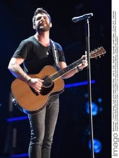 June 12, 2016 - Nashville, Tennessee, United States - 12 June 2016 - Nashville, Tennessee - Thomas Rhett. 2016 CMA Music Festival Nightly Concert held at Nissan Stadium. Photo Credit: Laura Farr AdMedia Nashville United States - ZUMAa123