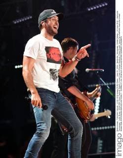 June 12, 2016 - Nashville, Tennessee, United States - 12 June 2016 - Nashville, Tennessee - Luke Bryan. 2016 CMA Music Festival Nightly Concert held at Nissan Stadium. Photo Credit: Laura Farr AdMedia Nashville United States - ZUMAa123
