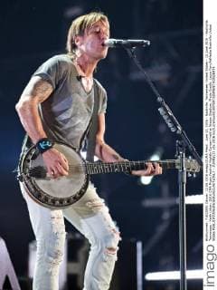 June 12, 2016 - Nashville, Tennessee, United States - 12 June 2016 - Nashville, Tennessee - Keith Urban. 2016 CMA Music Festival Nightly Concert held at Nissan Stadium. Photo Credit: Laura Farr AdMedia Nashville United States - ZUMAa123