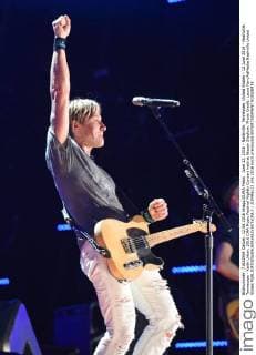 June 12, 2016 - Nashville, Tennessee, United States - 12 June 2016 - Nashville, Tennessee - Keith Urban. 2016 CMA Music Festival Nightly Concert held at Nissan Stadium. Photo Credit: Laura Farr AdMedia Nashville United States - ZUMAa123