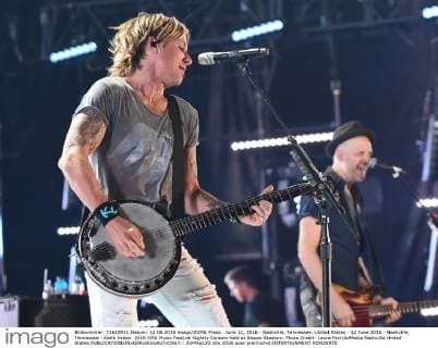 June 12, 2016 - Nashville, Tennessee, United States - 12 June 2016 - Nashville, Tennessee - Keith Urban. 2016 CMA Music Festival Nightly Concert held at Nissan Stadium. Photo Credit: Laura Farr AdMedia Nashville United States - ZUMAa123