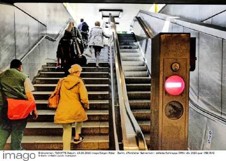 Berlin, öffentlicher Nahverkehr: defekte Rolltreppe ÖPNV