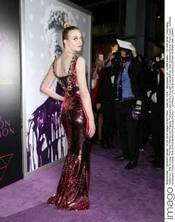 June 14, 2016 - Hollywood, CA, United States - 14 June 2016 - Hollywood, California - Elle Fanning. The Neon Demon Los Angeles Premiere held at the ArcLight CinemasÃ¢â‚¬â„¢ Cinerama Dome. Photo Credit: AdMedia Hollywood United States - ZUMAa123