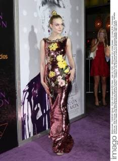 June 14, 2016 - Hollywood, CA, United States - 14 June 2016 - Hollywood, California - Elle Fanning. The Neon Demon Los Angeles Premiere held at the ArcLight CinemasÃ¢â‚¬â ¢ Cinerama Dome. Photo Credit: AdMedia Hollywood United States - ZUMAa123