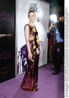 June 14, 2016 - Hollywood, CA, United States - 14 June 2016 - Hollywood, California - Elle Fanning. The Neon Demon Los Angeles Premiere held at the ArcLight CinemasÃ¢â‚¬â„¢ Cinerama Dome. Photo Credit: AdMedia Hollywood United States - ZUMAa123