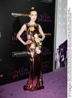 June 14, 2016 - Hollywood, CA, United States - 14 June 2016 - Hollywood, California - Elle Fanning. The Neon Demon Los Angeles Premiere held at the ArcLight CinemasÃ¢â‚¬â„¢ Cinerama Dome. Photo Credit: AdMedia Hollywood United States - ZUMAa123