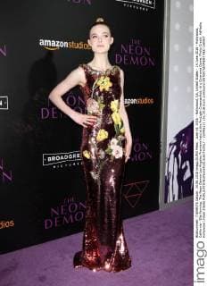 June 14, 2016 - Hollywood, CA, United States - 14 June 2016 - Hollywood, California - Elle Fanning. The Neon Demon Los Angeles Premiere held at the ArcLight CinemasÃ¢â‚¬â ¢ Cinerama Dome. Photo Credit: AdMedia Hollywood United States - ZUMAa123