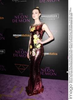 June 14, 2016 - Hollywood, CA, United States - 14 June 2016 - Hollywood, California - Elle Fanning. The Neon Demon Los Angeles Premiere held at the ArcLight CinemasÃ¢â‚¬â„¢ Cinerama Dome. Photo Credit: AdMedia Hollywood United States - ZUMAa123