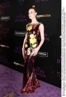 June 14, 2016 - Hollywood, CA, United States - 14 June 2016 - Hollywood, California - Elle Fanning. The Neon Demon Los Angeles Premiere held at the ArcLight CinemasÃ¢â‚¬â„¢ Cinerama Dome. Photo Credit: AdMedia Hollywood United States - ZUMAa123