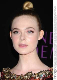 June 14, 2016 - Los Angeles, California, United States - June 14th 2016 - Los Angeles California USA - Actress ELLE FANNING at the The Neon Demon Premiere held at the Arclight Cinerama Dome, Hollywood. Los Angeles United States - ZUMAf05_