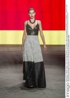 Rio Fashion - Patricia Vieira Modenschau JANUARY RJ DE JANEIRO - 15 06 2016: RIO RIO FASHION - 1st day of Patricia Vieira brand Parade during Rio Fashion Rio which takes place at Pier Maua between 15 and 17 June.  CelsoxPupo