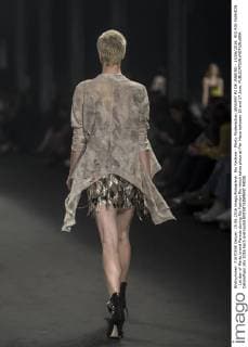 Rio Fashion - Martu Modenschau JANUARY RJ DE JANEIRO - 15 06 2016: RIO RIO FASHION - 1st day of Martu brand Parade during Rio Fashion Rio which takes place at Pier Maua between 15 and 17 June.  CelsoxPupo