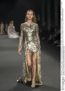Rio Fashion - Martu Modenschau JANUARY RJ DE JANEIRO - 15 06 2016: RIO RIO FASHION - 1st day of Martu brand Parade during Rio Fashion Rio which takes place at Pier Maua between 15 and 17 June.  CelsoxPupo