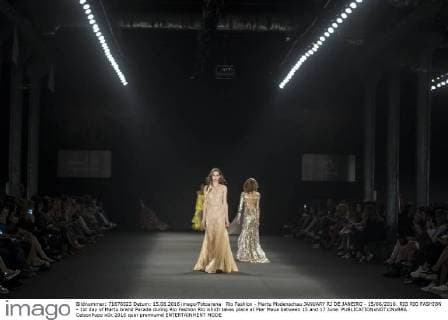 Rio Fashion - Martu Modenschau JANUARY RJ DE JANEIRO - 15 06 2016: RIO RIO FASHION - 1st day of Martu brand Parade during Rio Fashion Rio which takes place at Pier Maua between 15 and 17 June.  CelsoxPupo