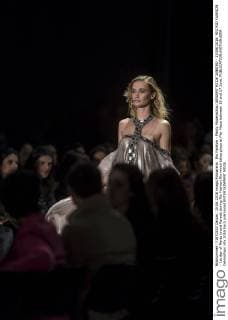 Rio Fashion - Martu Modenschau JANUARY RJ DE JANEIRO - 15 06 2016: RIO RIO FASHION - 1st day of Martu brand Parade during Rio Fashion Rio which takes place at Pier Maua between 15 and 17 June.  CelsoxPupo