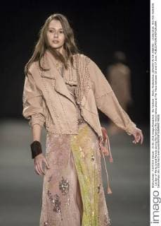 Rio Fashion - Martu Modenschau JANUARY RJ DE JANEIRO - 15 06 2016: RIO RIO FASHION - 1st day of Martu brand Parade during Rio Fashion Rio which takes place at Pier Maua between 15 and 17 June.  CelsoxPupo